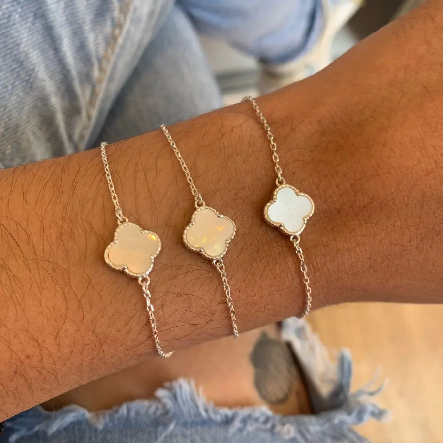 PULSEIRA FEMININA
