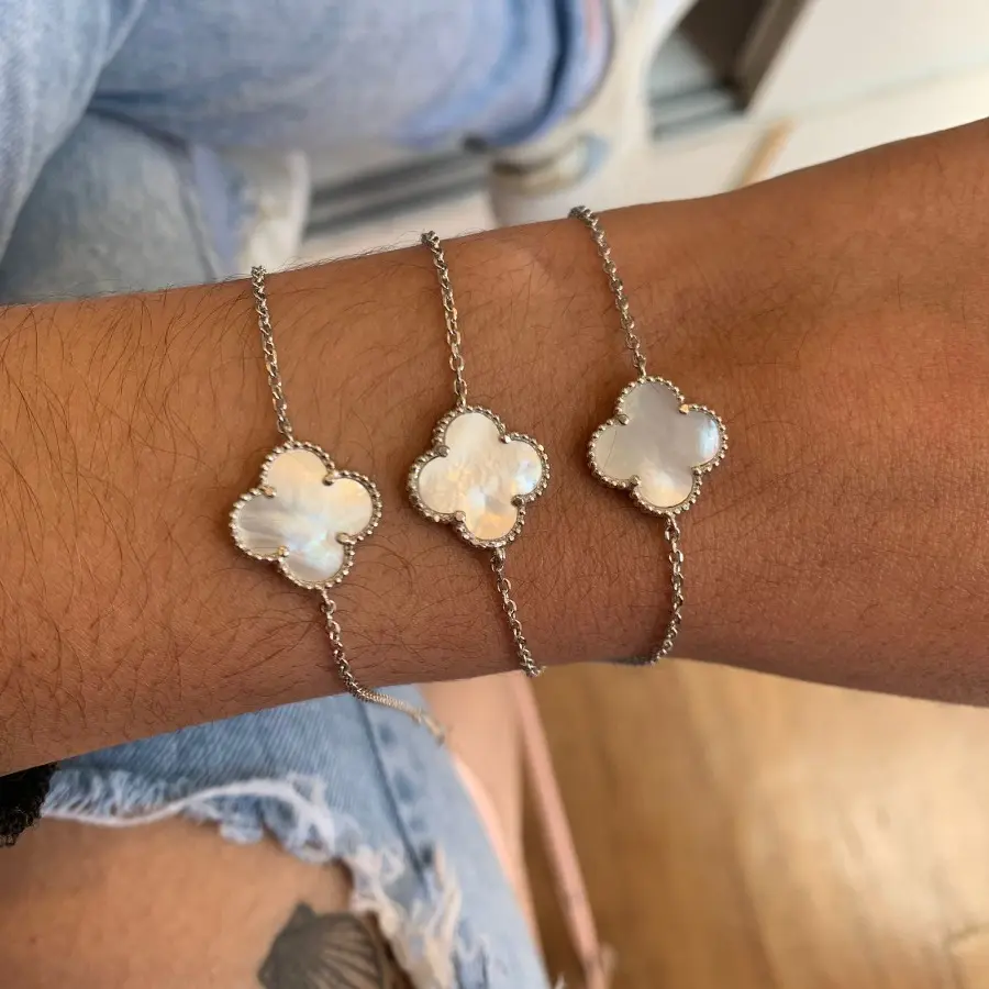 PULSEIRA FEMININA
