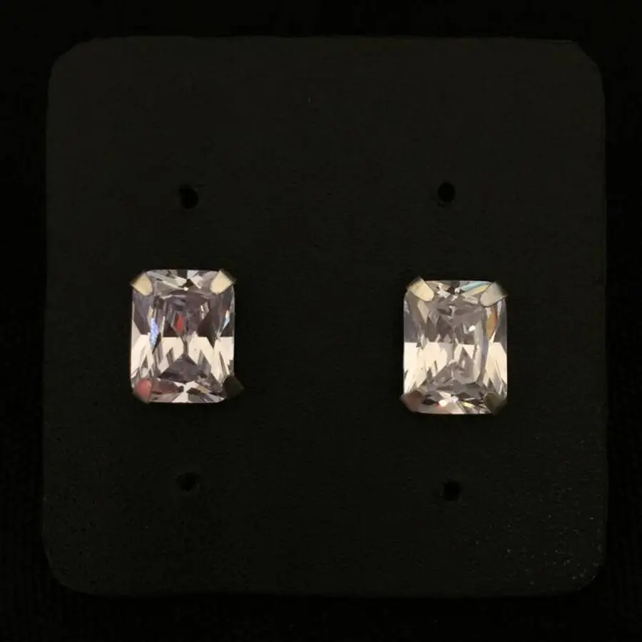 BRINCO BAGUETE ZIRC 7X9MM PRATA