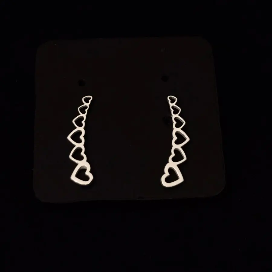 EARCUFF 5 CORAÇÕES PRATA