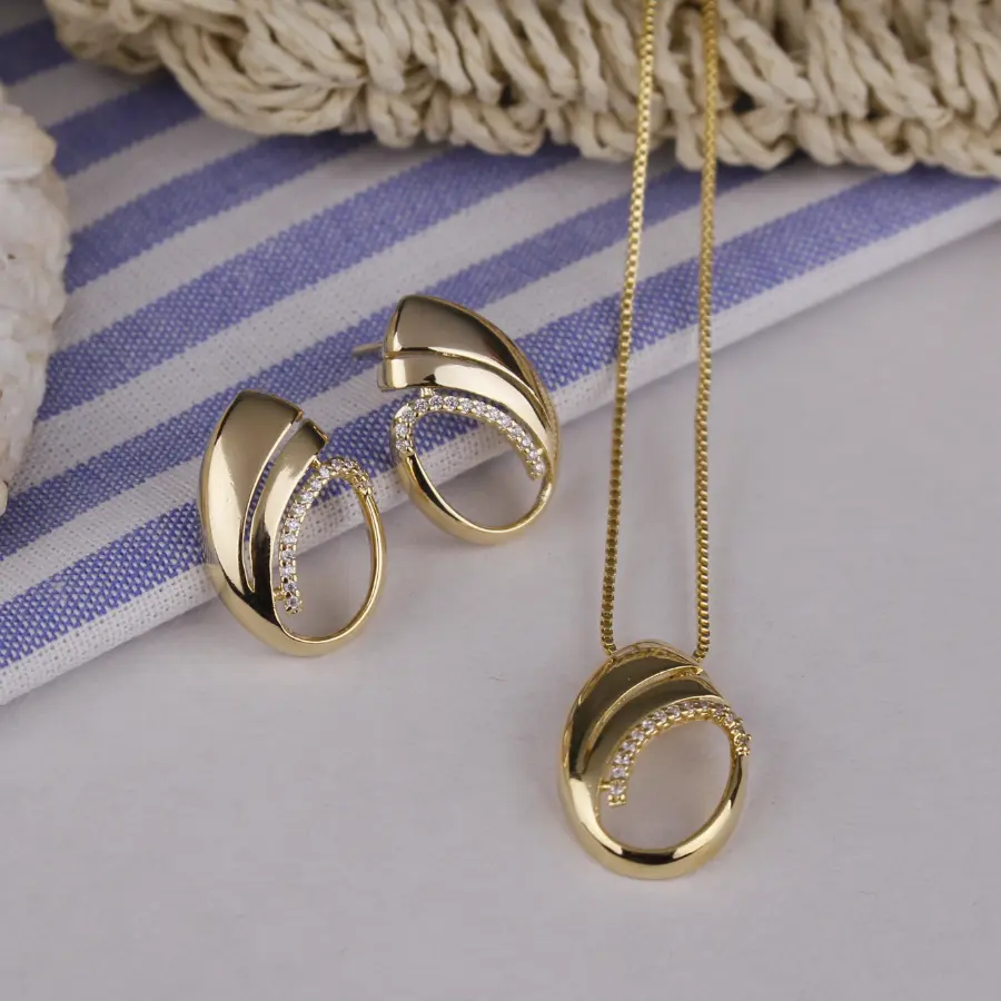 Conjunto Inspiração Cravejado em Zircônia 