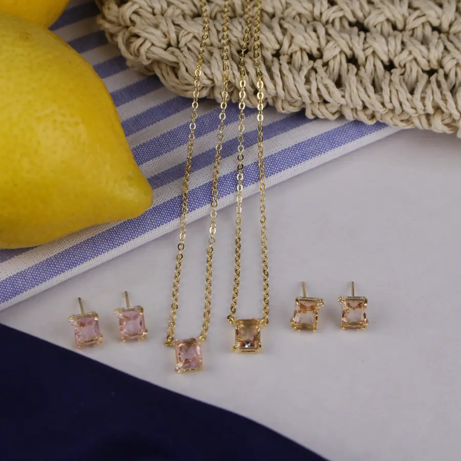 Conjunto Delicado com Detalhe em Zircônia 