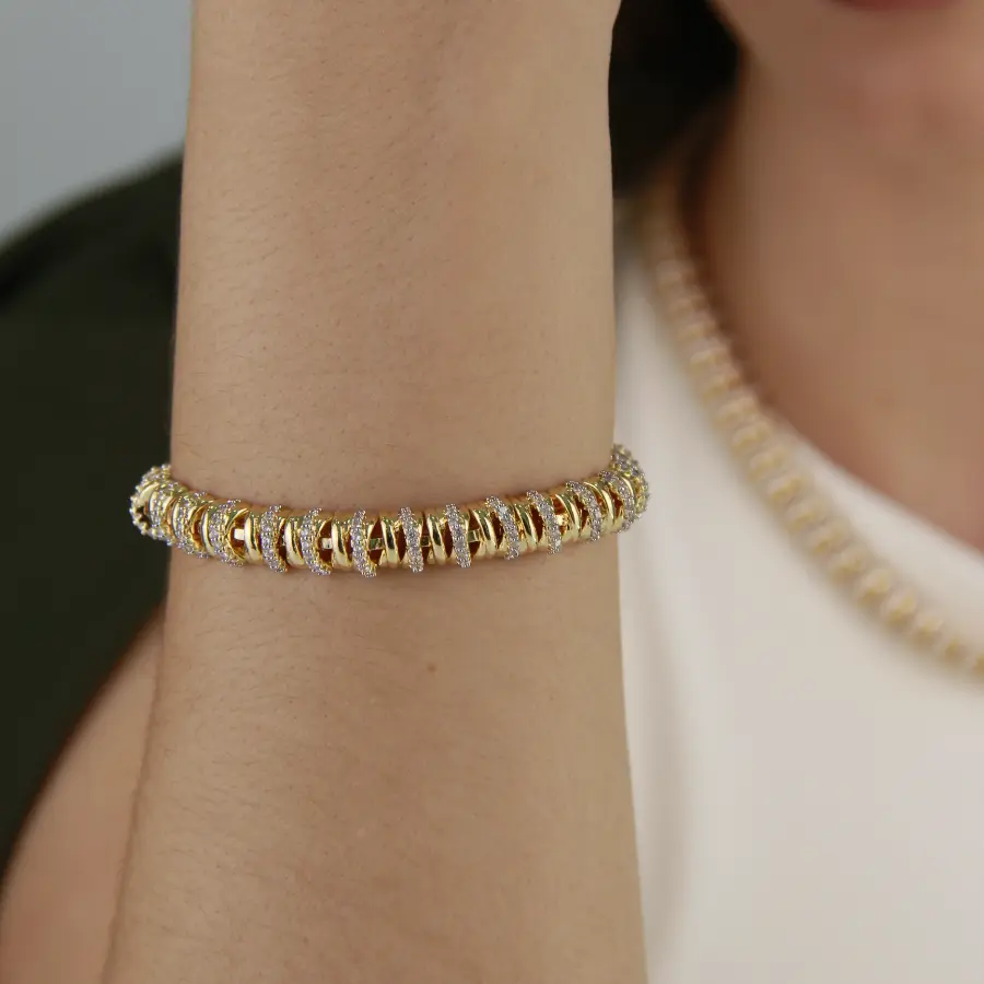 Pulseira Luxo Cravejada em Zircônias 