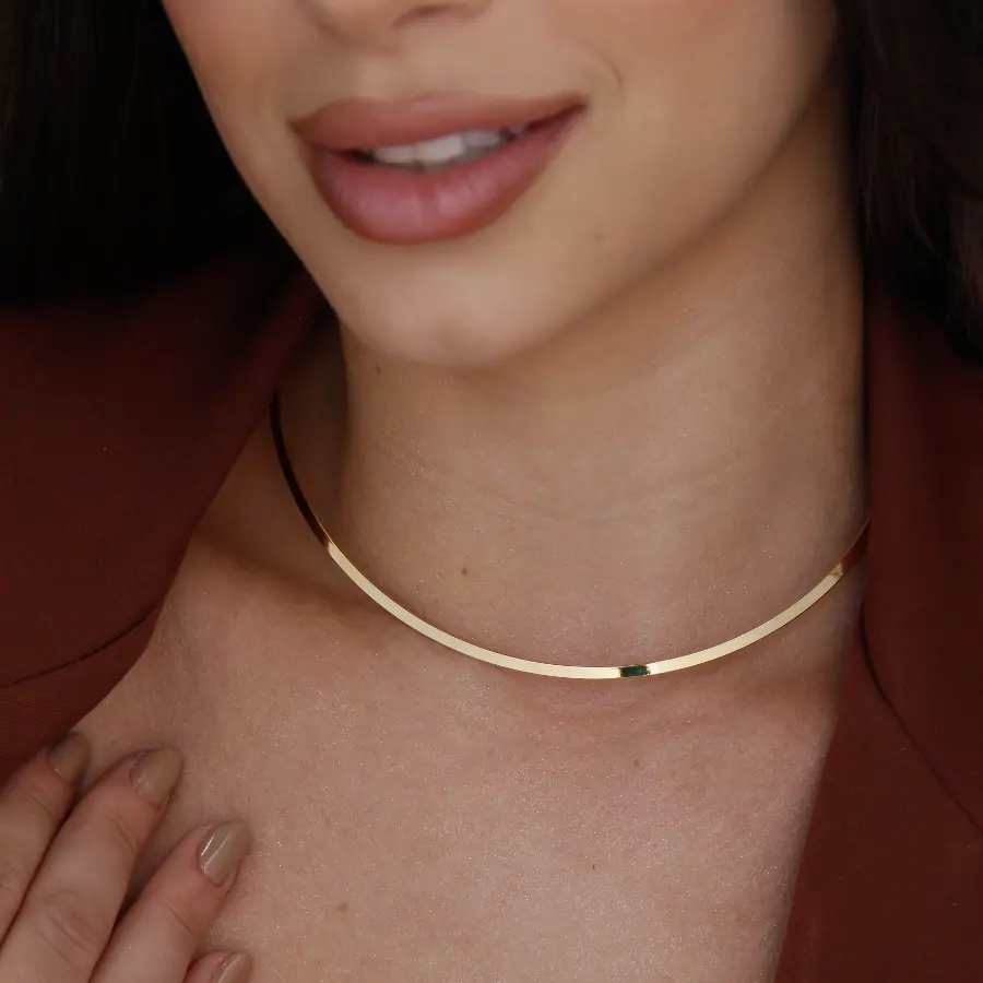 Choker Aro Liso Dourado Elegante e Atemporal