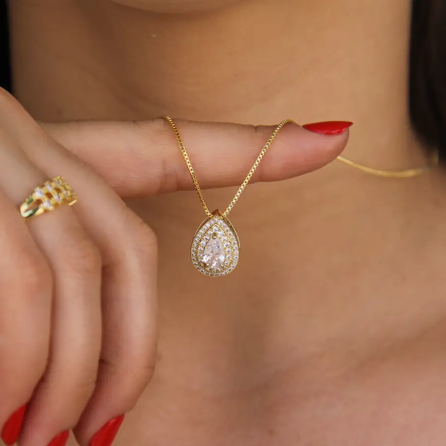 Conjunto Gota Cravejado em Zircônia 