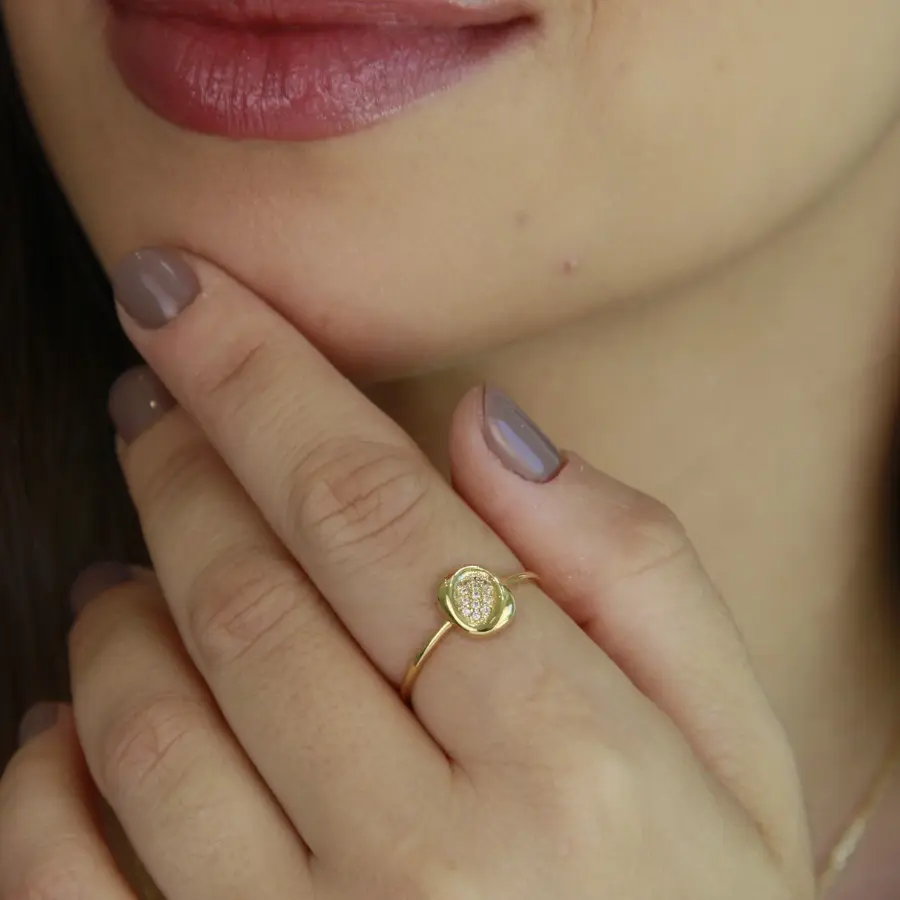 Anel Orgânico Cravejado em Zircônia 