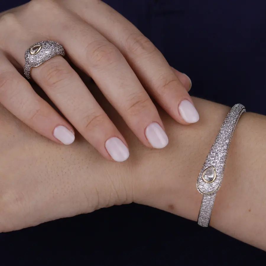 Bracelete Inspiração Cravejado em Zircônia 