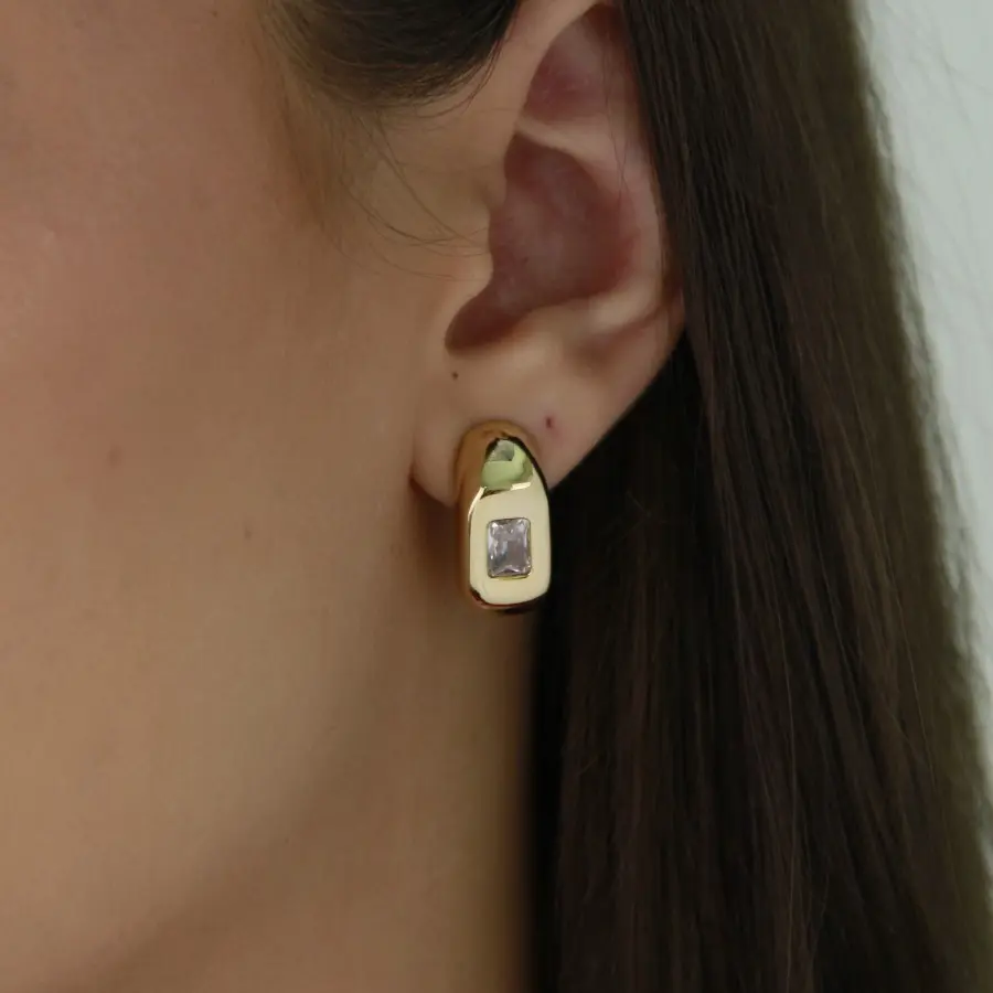 Brinco Ear Hook Liso com Zircônia 