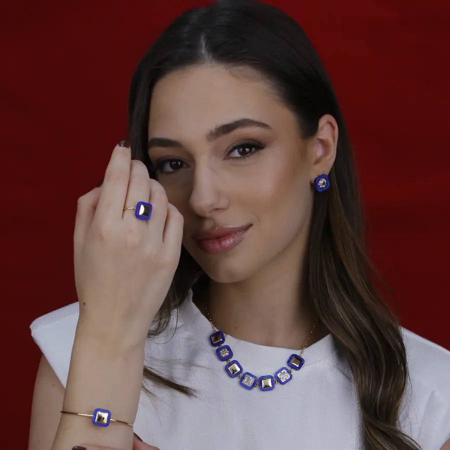 Brinco Quadrado com Zircônia 